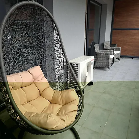 Taban Halifax - Center & Free Parking Apartment Nitra