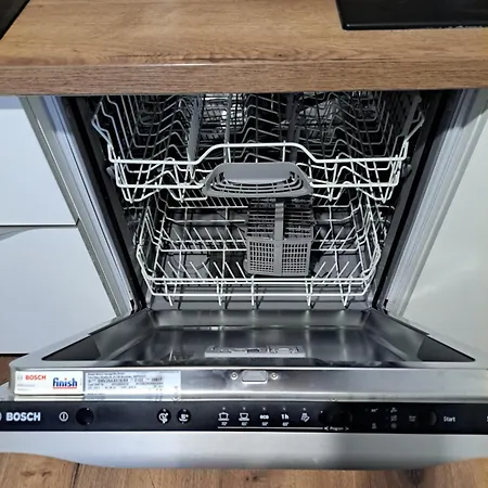 Apartmán Taban Halifax - Center & Free Parking Nitra