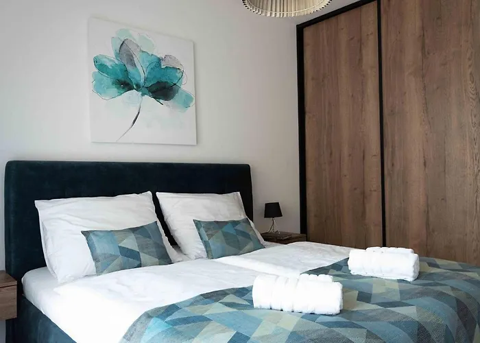 Taban Halifax - Center & Free Parking