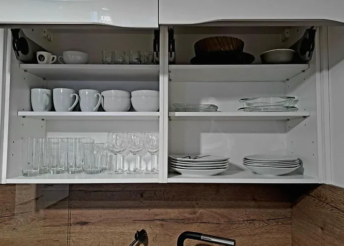 Taban Halifax - Center & Free Parking Nitra