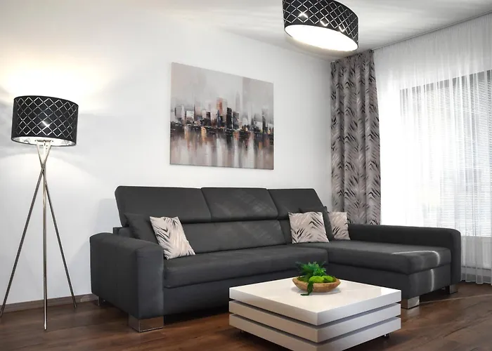 Taban Halifax - Center & Free Parking Nitra